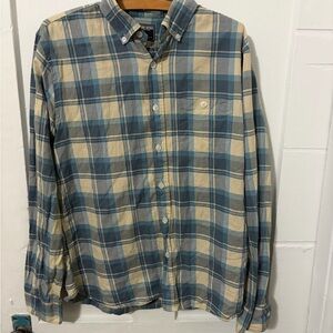 Todd Snyder Point Collar Plaid
Flannel Shirt